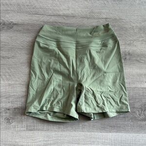 Gymshark x Whitney Simmons High Rise Shorts - Moss Green